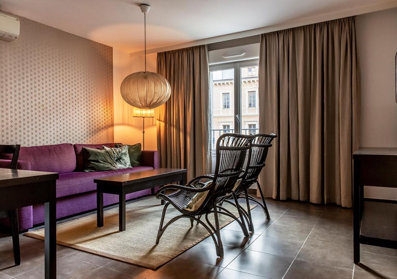 Langley Resort Napoleon Bonaparte L'Ile-Rousse  Ruang foto